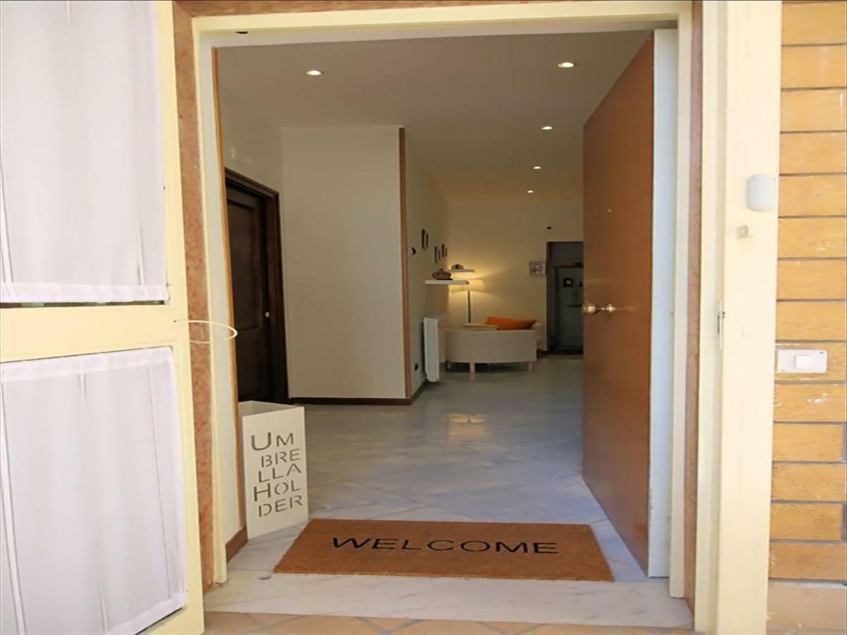 Casa Vittoria Bed & Breakfast Napoli Bagian luar foto