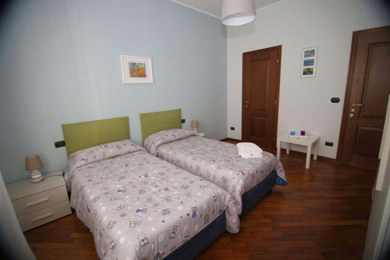 Casa Vittoria Bed & Breakfast Napoli Bagian luar foto